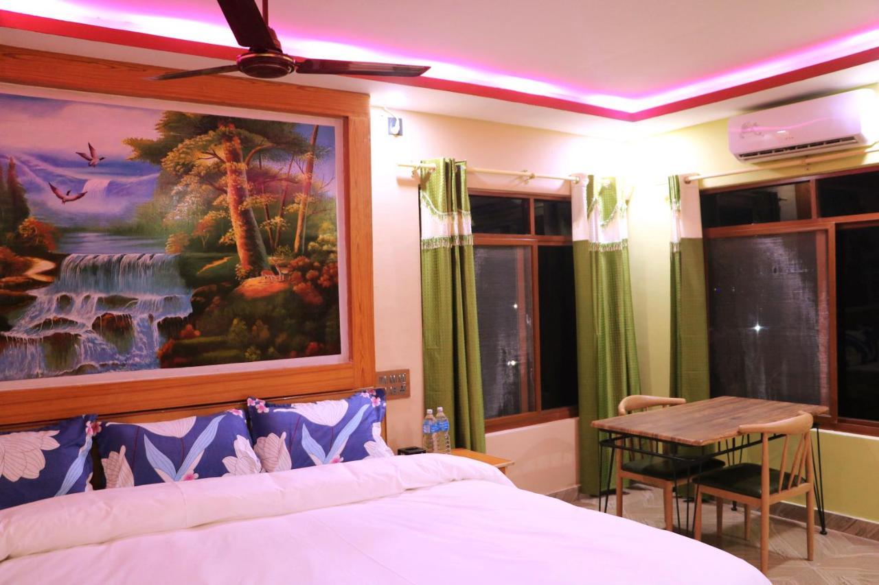 Hotel National Park Sauraha- Homely Stay And Peaceful Location With Jungle Safari Arrangements Экстерьер фото