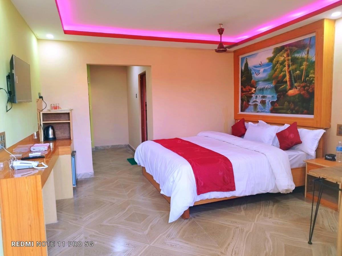 Hotel National Park Sauraha- Homely Stay And Peaceful Location With Jungle Safari Arrangements Экстерьер фото