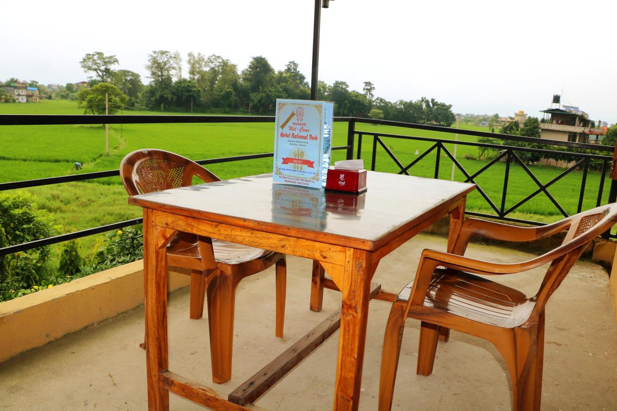 Hotel National Park Sauraha- Homely Stay And Peaceful Location With Jungle Safari Arrangements Экстерьер фото